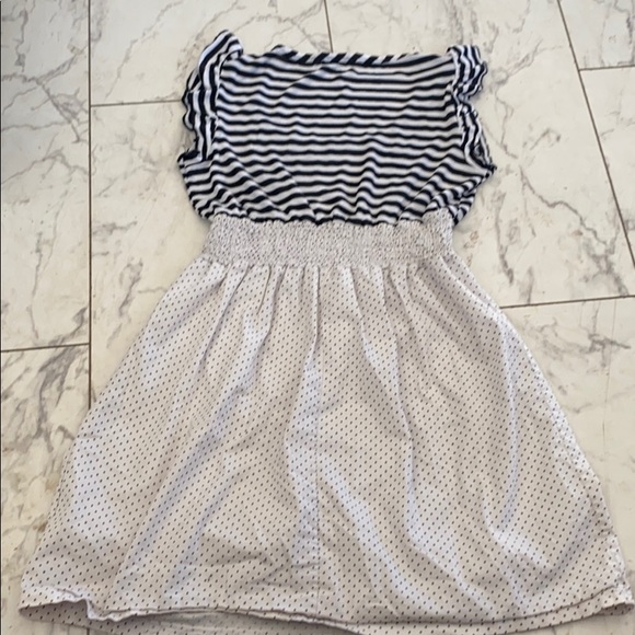 Super cute dress - Picture 2 of 3